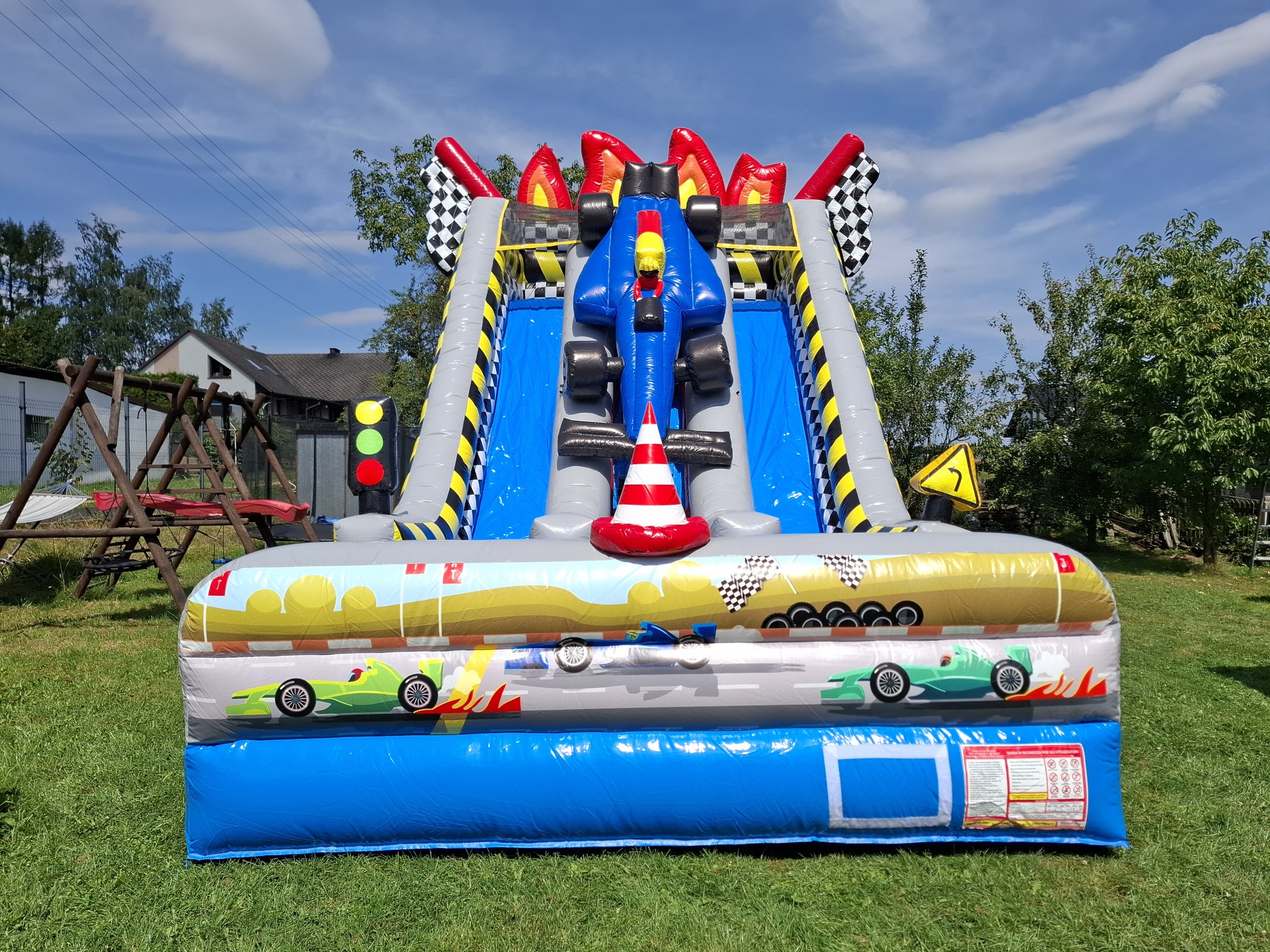Dmuchaniec Formuła Bolid – zjeżdżalnia dmuchana 7m x 4m x 6m na wynajem